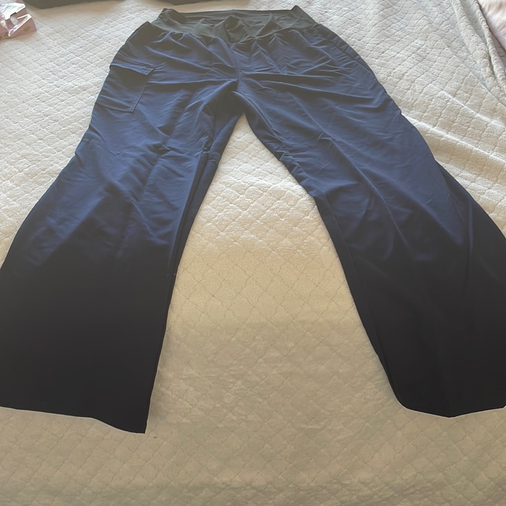 Maternity Scrub pants - Size tall XL with side pocket - New never worn
